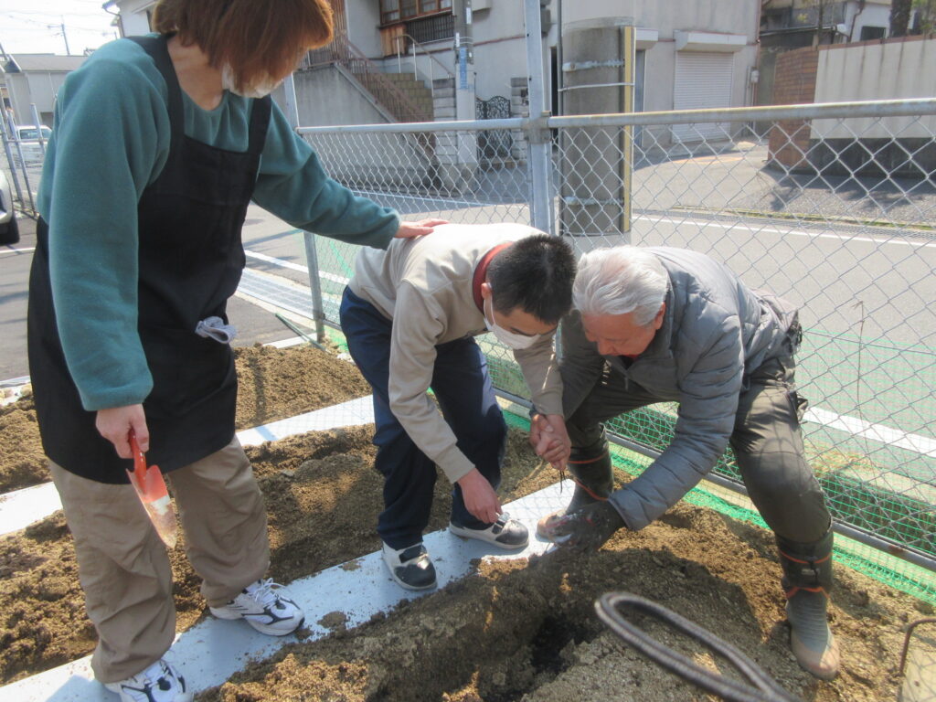 みすぎ 家庭菜園にチャレンジ