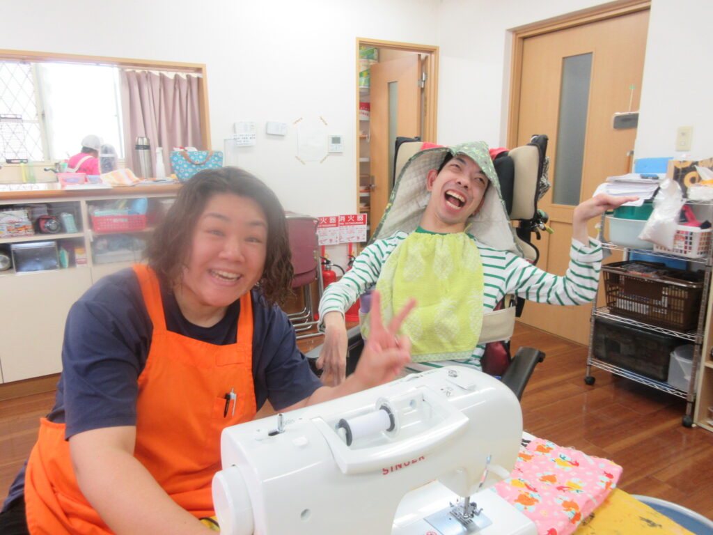 みすぎ ミシンをする利用者様