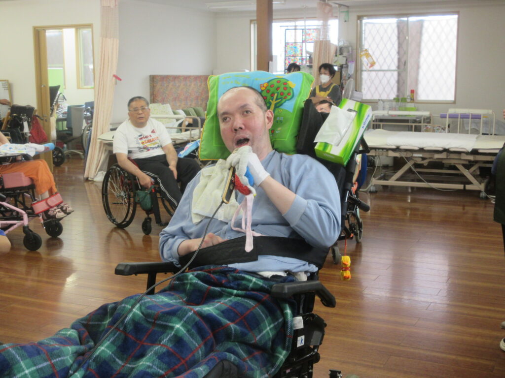 みすぎ カラオケをする利用者様