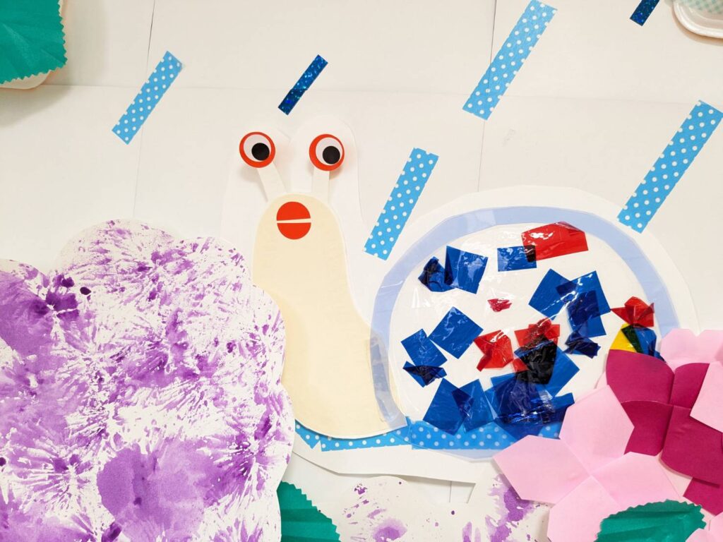 さん　カタツムリのちぎり絵